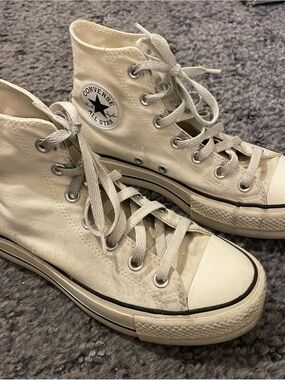 Platform Converse All Stars Chuck Taylor High Tops Sneakers White Women’s Size 7